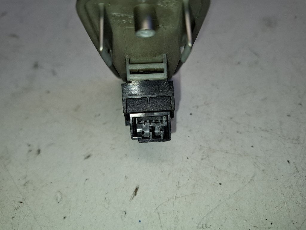 Jaguar XF (X250) jobb hátsó ablakemelõ kapcsoló 8X2314717AB 3. kép