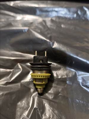 Suzuki Swift III befecskendező fej  0280150661 1955002160