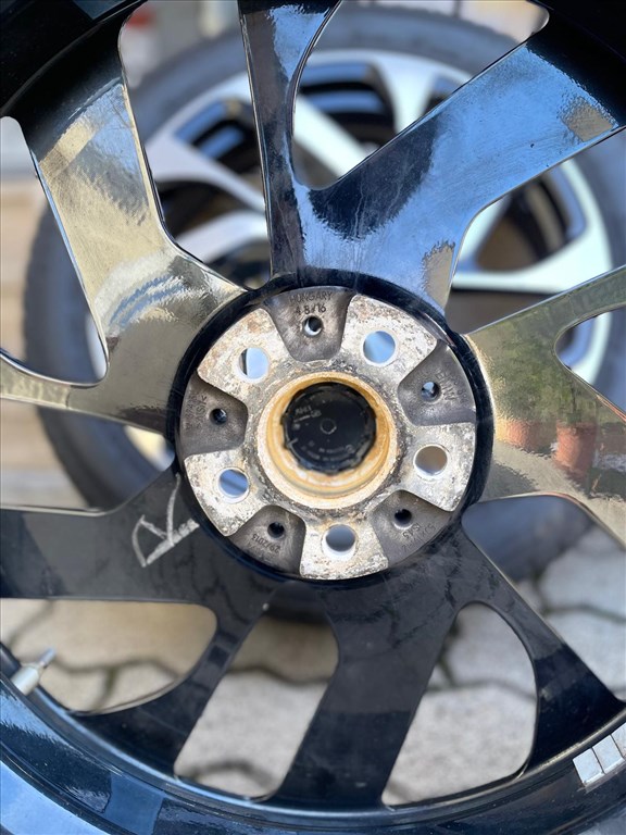 19 colos Bmw i3 turbina alufelni 19 col fekete front políros gyári 10. kép