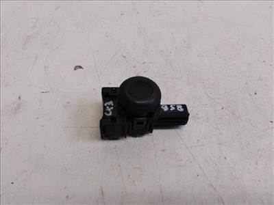 Mazda CX-3 hátsó PDC KD4767UC1