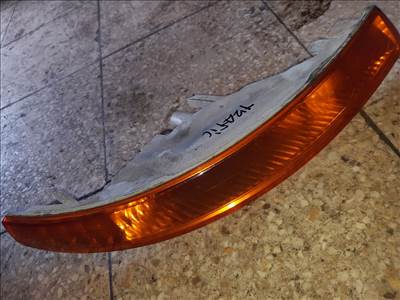 Renault Trafic Jobb Első Index / Irányjelző