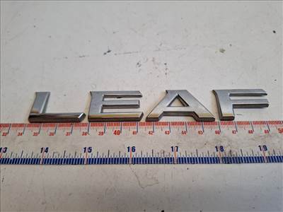 Nissan Leaf (ZE1) hátsó jel (embléma)