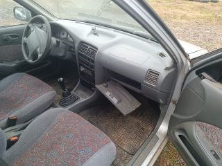 SUZUKI SWIFT II lépcsőshátú (AH, AJ) Műszerfal Héj 1. kép