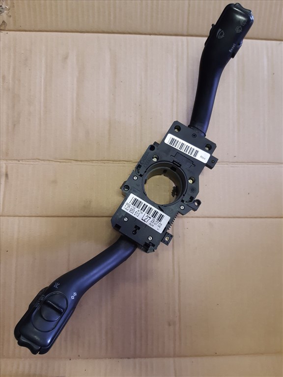 Seat Alhambra II Bajuszkapcsoló 1J0 953 513 1. kép