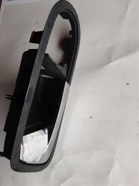 Seat Alhambra II Bal Elsõ Belsõ Ajtókilincs 7M3 837 113 B 3. kép