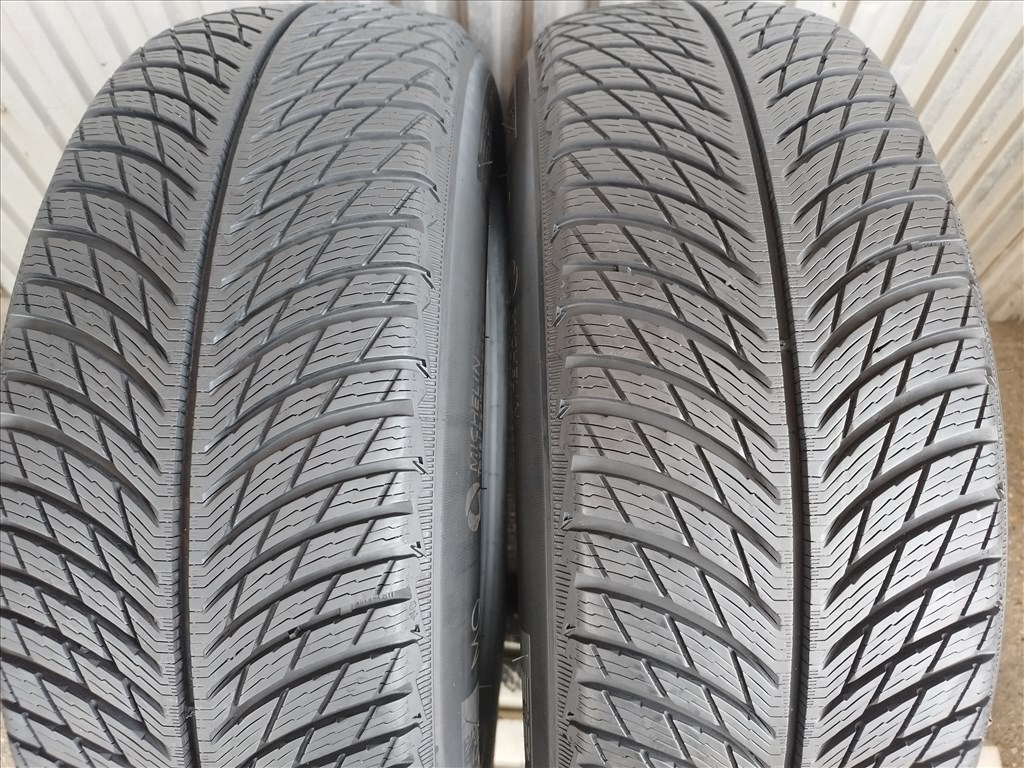  235 65 r17 Michelin Pilot Alpin 5 SUV téligumik 2db dot 23  1. kép