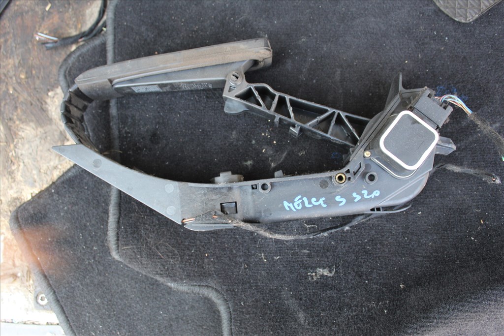 Mercedes S 320 W220, W215 Gázpedál  a2033010001 1. kép