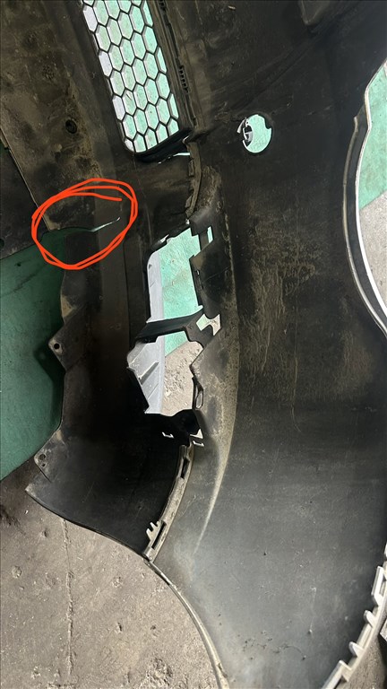 Mitsubishi Colt VI 1.1 Első lökhárító  5. kép