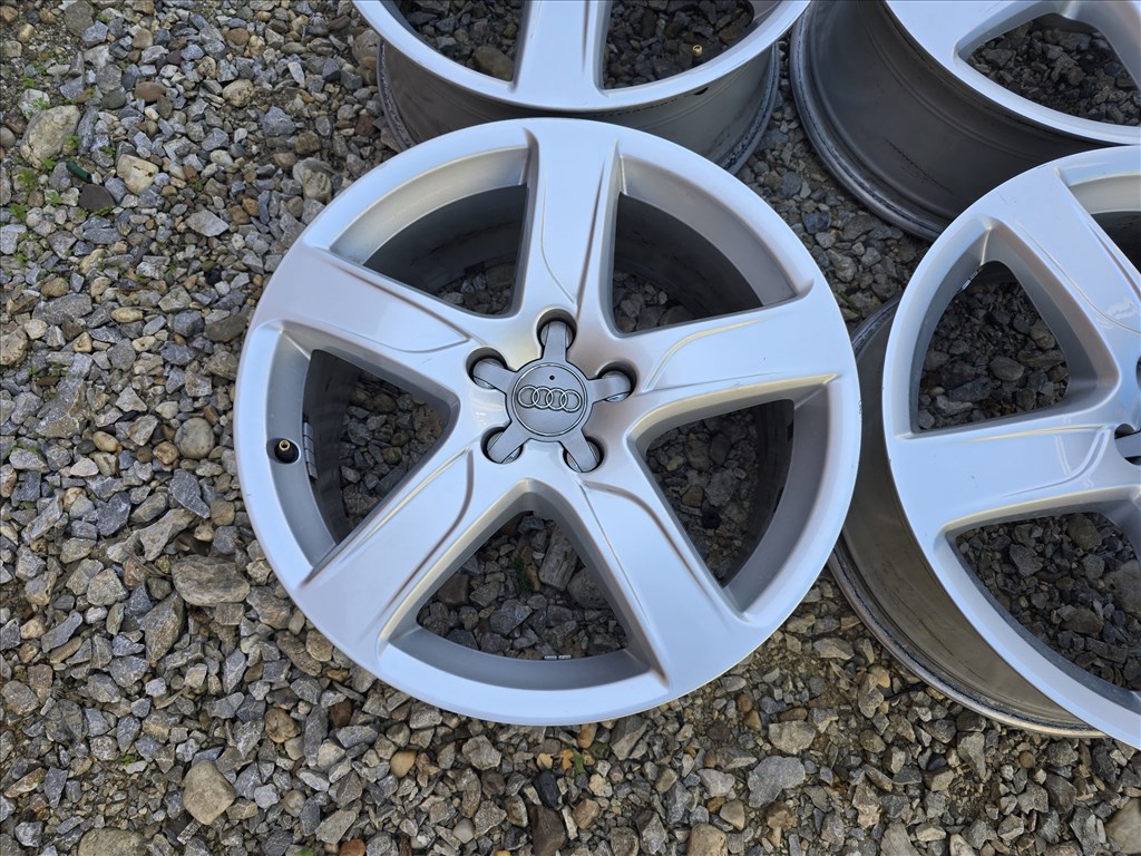  18-as,5x112-es újszerű gyári Audi alufelni 4. kép