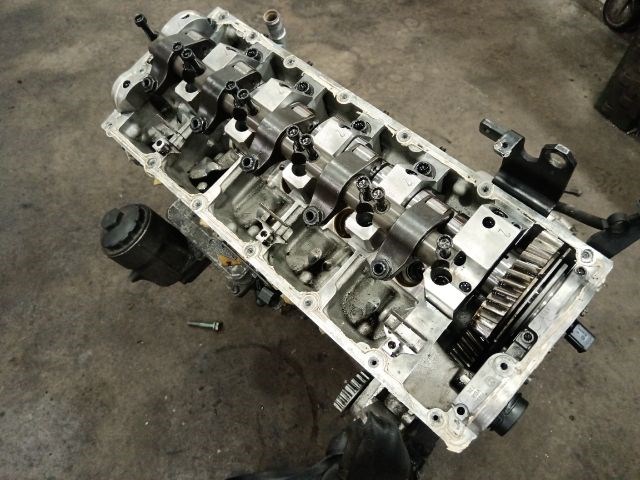 Volkswagen Transporter T5 Motor (Fűzött blokk hengerfejjel)19821 BPC 2.5 TDI 3. kép