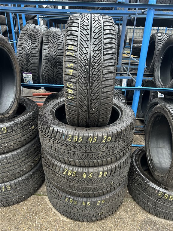 4db 285/45×20″ Goodyear téli gumiabroncs. (3751129) 1. kép