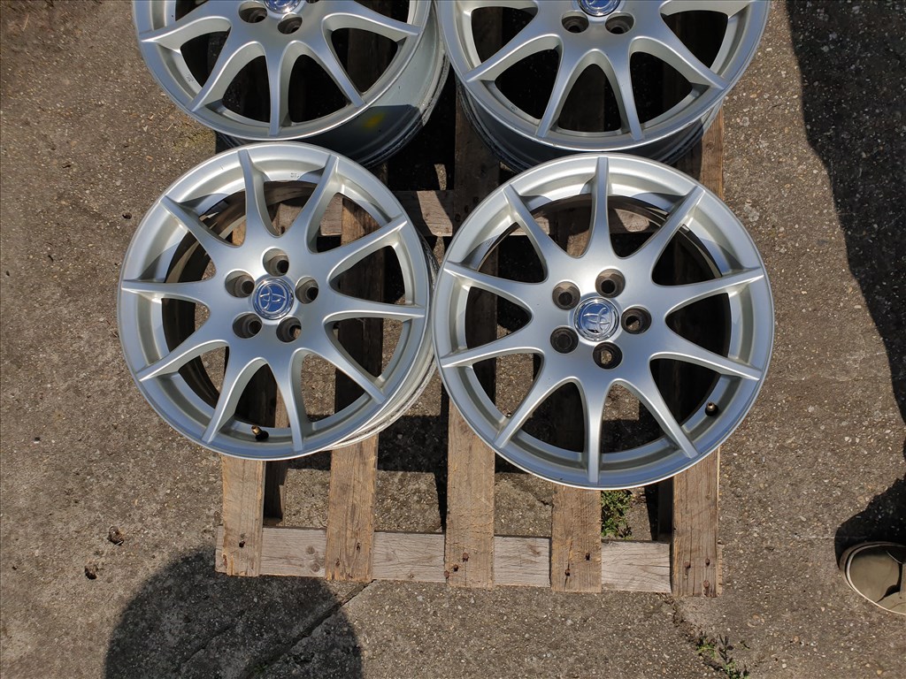 16" 5x100 Toyota 2. kép