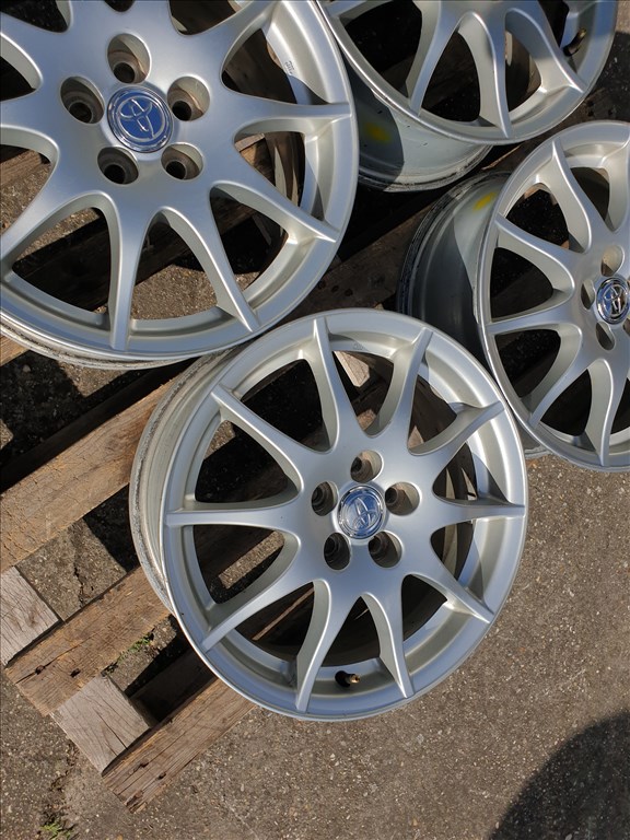 16" 5x100 Toyota 3. kép