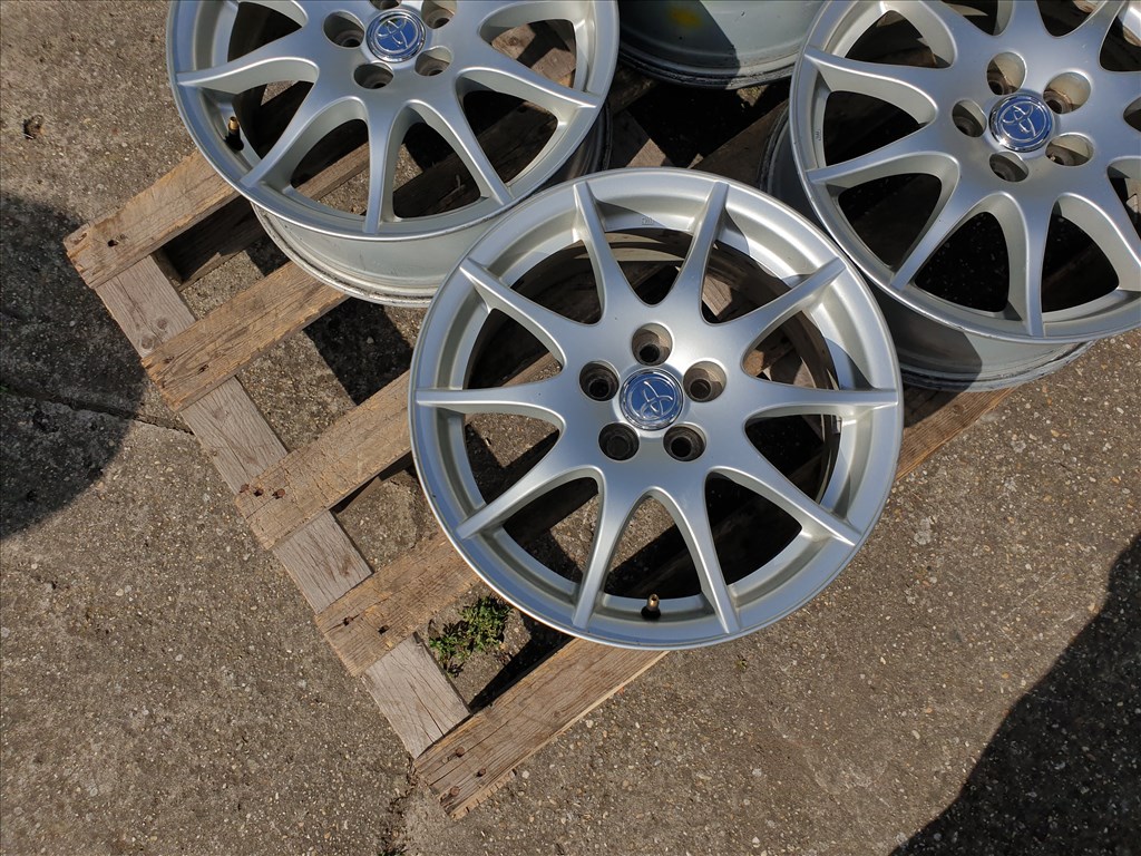 16" 5x100 Toyota 4. kép