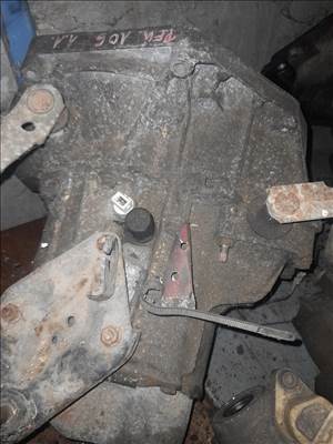 Peugeot 106 1.1 váltó