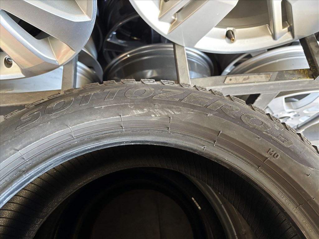 245/45 r18 Pirelli 2022 Winter Sottozero téligumi 4db 245/45r18 garnitúra 6. kép