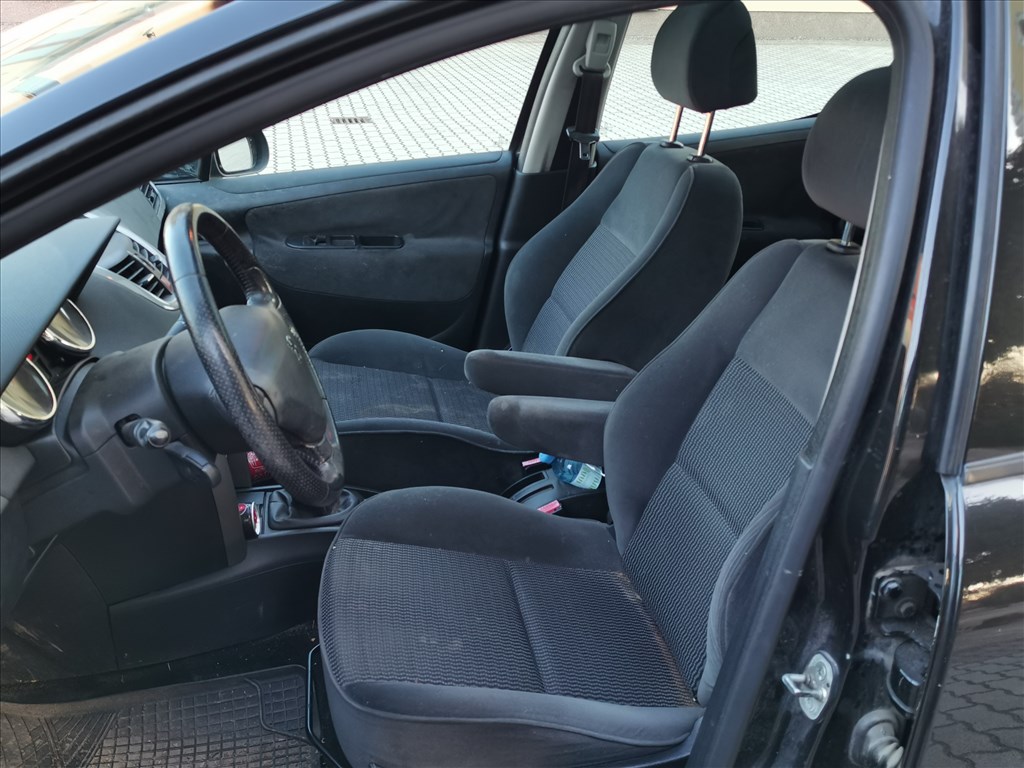 Eladó Peugeot 207 HDi FAP 110 (1560 cm³, 109 PS) 5. kép