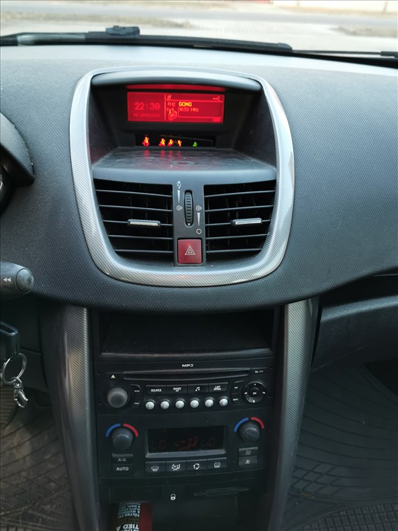 Eladó Peugeot 207 HDi FAP 110 (1560 cm³, 109 PS) 9. kép