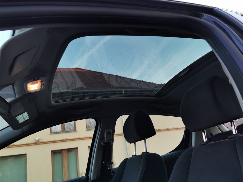 Eladó Peugeot 207 HDi FAP 110 (1560 cm³, 109 PS) 6. kép