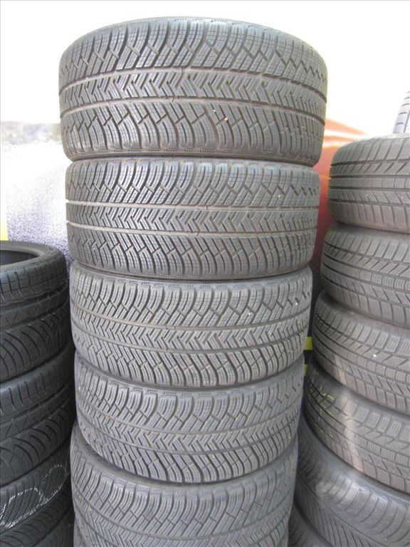  245/35 R20 MICHELIN PA4 95W 1. kép