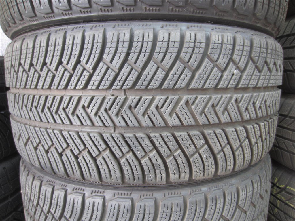  245/35 R20 MICHELIN PA4 95W 2. kép