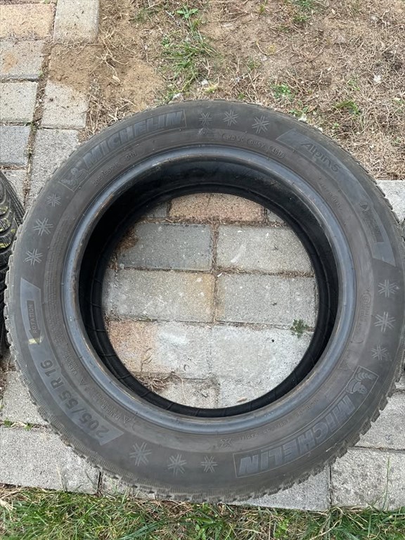  205/55 R16 Michelin téli gumi  2. kép