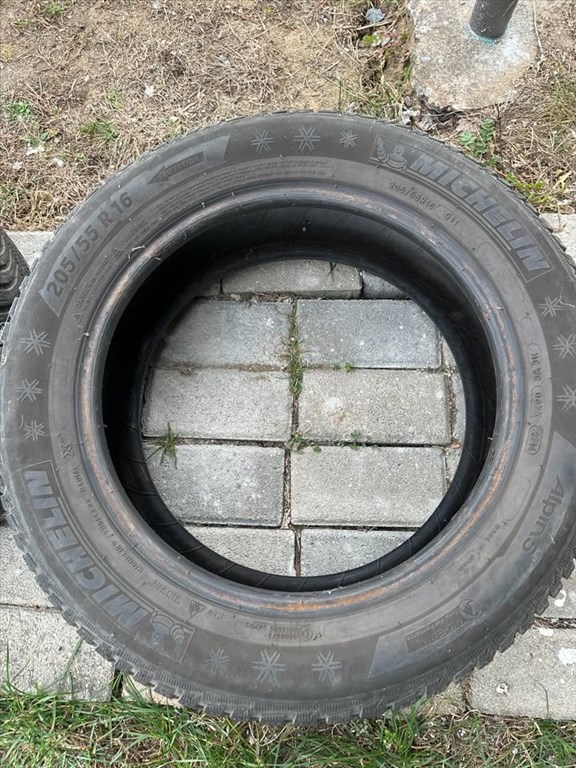  205/55 R16 Michelin téli gumi  3. kép