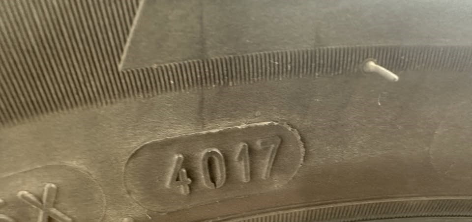  205/55 R16 Michelin téli gumi  5. kép