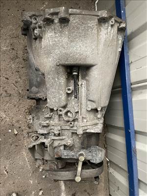 Volkswagen VW CRAFTER A2112611601 2.5 TDI váltó