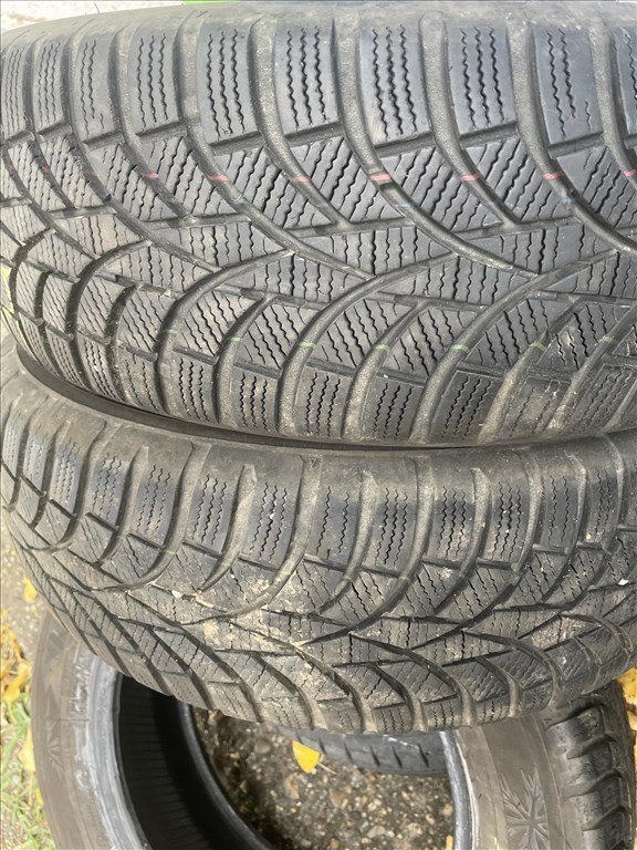  195/6515" használt Toyo Tires téli gumi gumi 1. kép