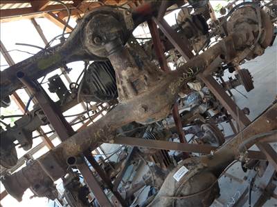 Isuzu Trooper Hátsó Híd Tárcsafékes 10/43