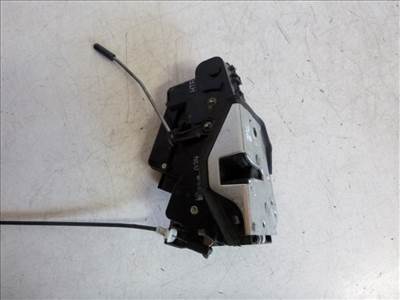 Bmw 3-as sorozat E46 (E46) jobb hátsó ajtózár 8196034