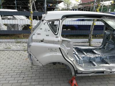 Ford B-max jobb hátsó negyed