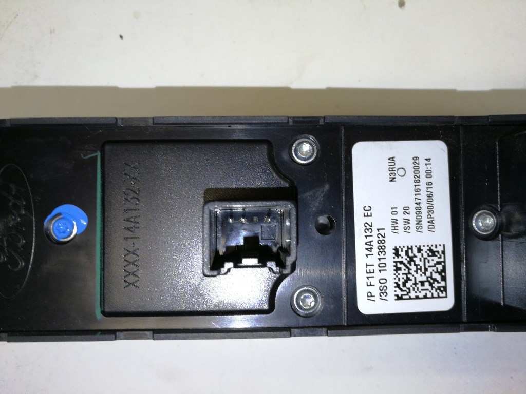Ford Fiesta bal elsõ ablakemelõ kapcsoló F1ET14A132EC 4. kép