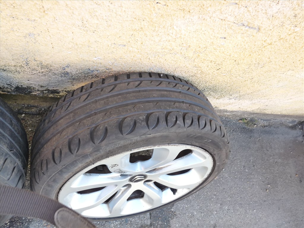  17" használt alufelni, rajta 205/45 használt gumi  10. kép