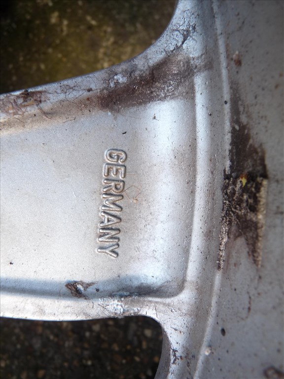  17" használt alufelni, rajta 205/45 használt gumi  14. kép