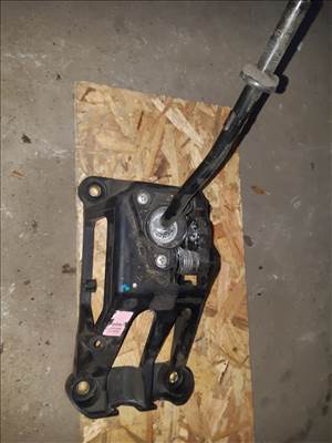 Suzuki Ignis 03-07 Váltó Kulissza