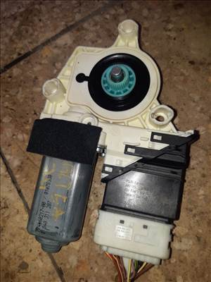 Seat Altea Jobb Hátsó Ablakemelő Motor 1K0 959 704 AE