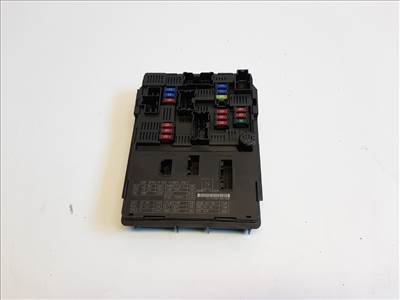 Nissan Note (E12) biztosítéktábla utastér 284B71HZ2A