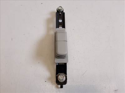 Nissan Note (E11) első biztonságiöv magasságállító