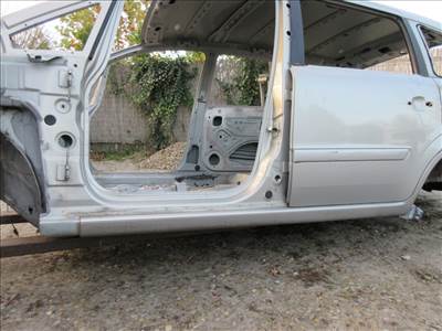 Opel Zafira B bal küszöb