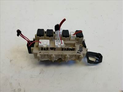 Renault Kadjar bal első biztosítéktábla utastér