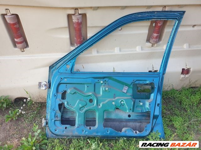 Suzuki Swift II Jobb első ajtó  2. kép