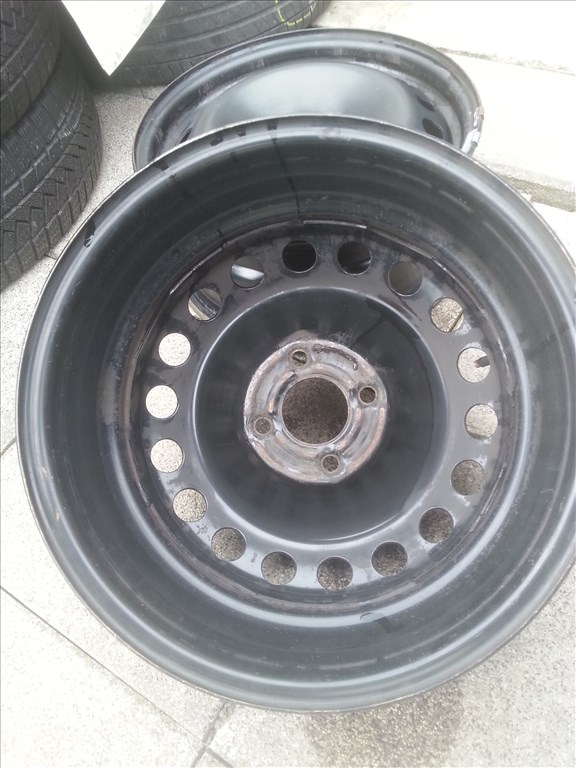  4x100 lyukosztású 6,5JJ 15" használt gyári Renault lemezfelni 2. kép