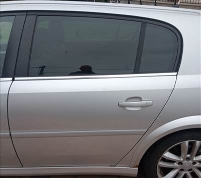 Opel Signum jobb és bal hátsó ajtó