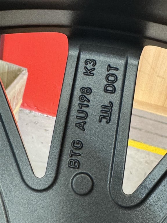 R20 Original audi 8.5J ET43 - 4K0 601 025AB / 4K0601025AB 1db alufelni felni 7. kép