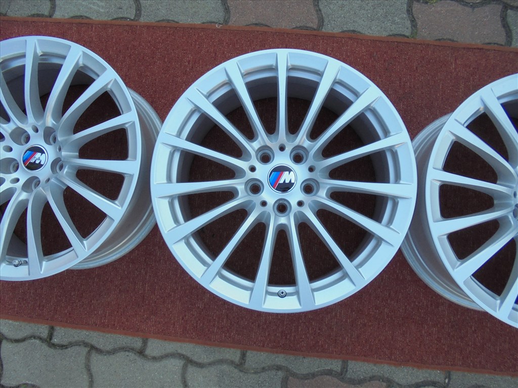 BMW 18-as gyári alufelni kitűnő eredeti állapotban eladó 3. kép