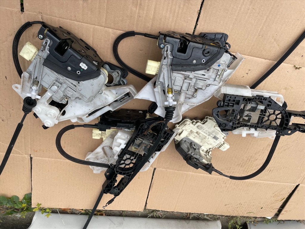 Volkswagen Passat B6 2.0 CR TDi Gyári Bontott Alkatrészei 46. kép