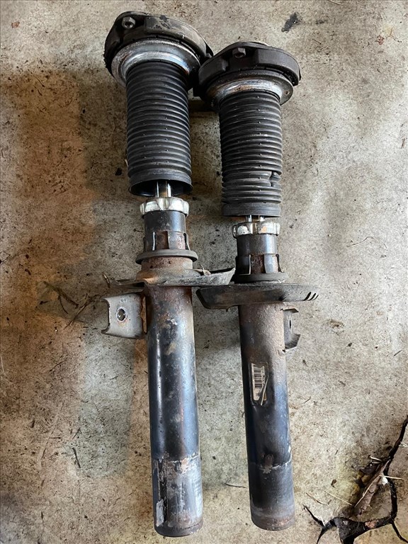 Volkswagen Passat B6 2.0 CR TDi Gyári Bontott Alkatrészei 70. kép