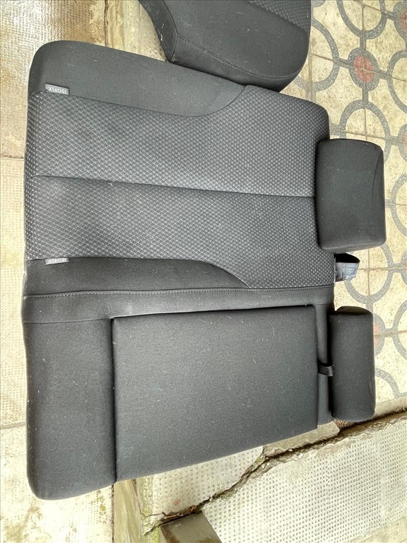 Volkswagen Passat B6 2.0 CR TDi Gyári Bontott Alkatrészei 84. kép